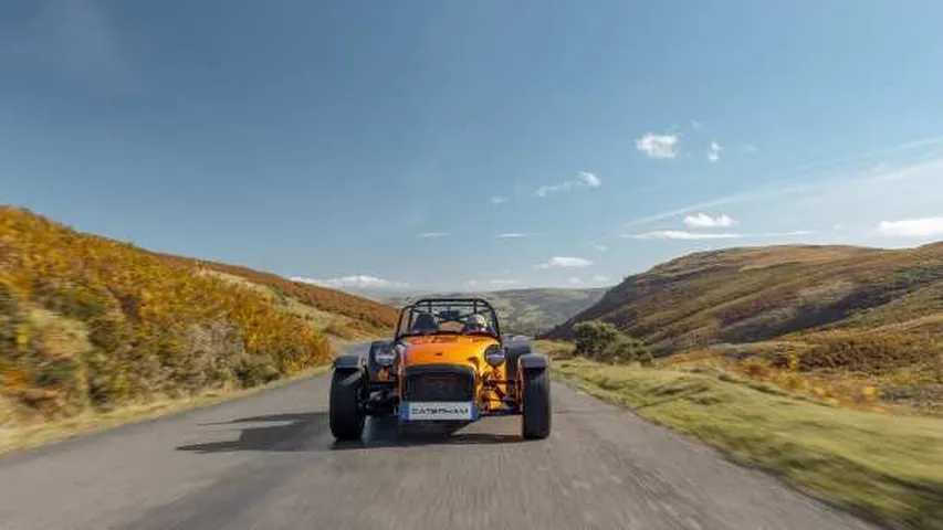 Disfruta de este nuevo Caterham antes de que llegue con su motor eléctrico. (Foto: caterhamcars.com)