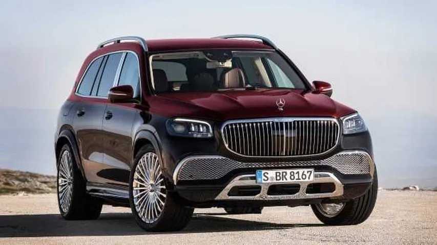 Mercedes presenta la renovación del Maybach GLS con mejoras en diseño, equipamiento y especificaciones técnicas, incluyendo una versión de lujo personalizable.