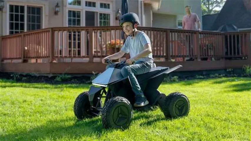 Tesla lanza el Cyberquad, un quad eléctrico para niños, mientras esperamos el Cybertruck.