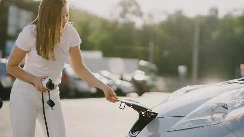 La tecnología cuántica será la solución para la carga rápida de los coches eléctricos.